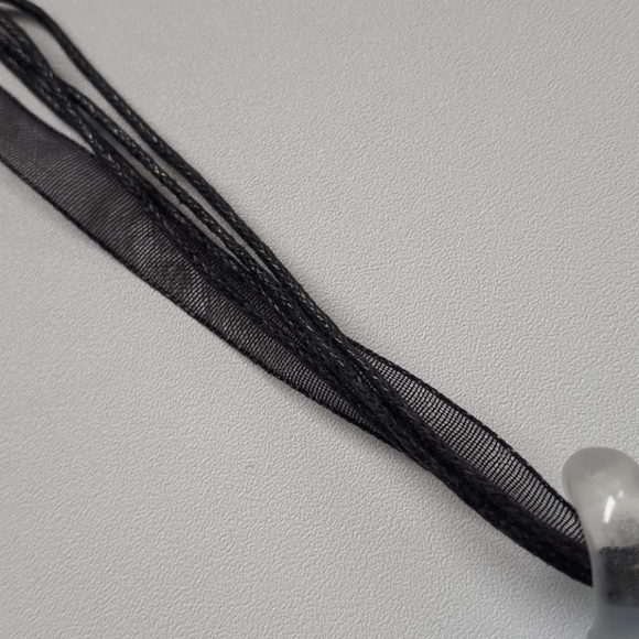 Blue flower in heart shape necklace - Picture 3 of 4